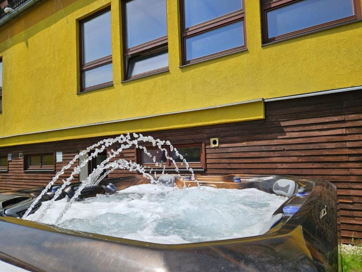 Hotel Zlaty Chlum Ceska Ves Exterior photo